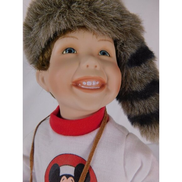 SALE Vintage Disney Doll Tina Tewell Boy Coonskin Cap Mickey Balloon Porcelain 5 - Picture 2 of 12